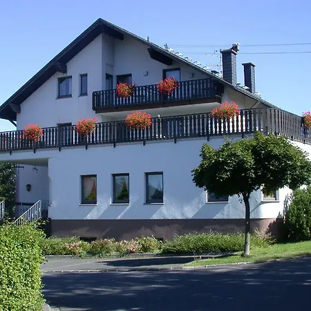 Hotel Steuer 3*